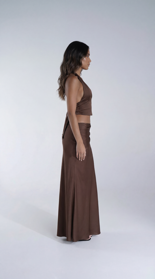 Ensemble deux pièces satin glamour haut dos nu jupe longue asymétrique Excus Paris